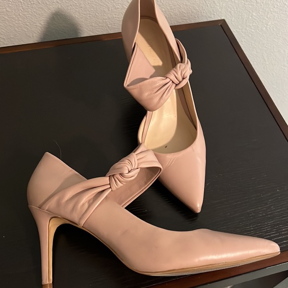 Pale pink heels with knot detail - Picture 2 of 7